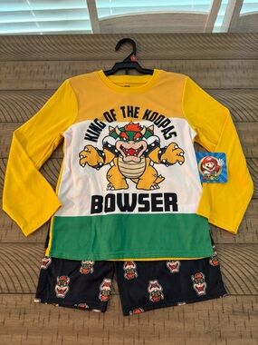 Nintendo Bowser Colorblock Pajama Set in Yellow, White & Green size M-NWT